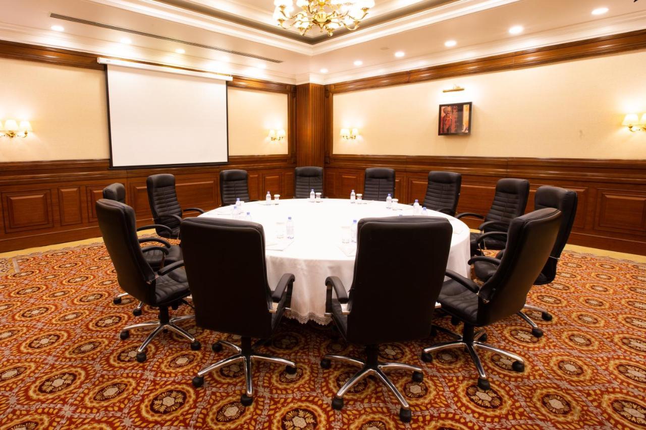 Rixos President Hotel Astana Eksteriør bilde