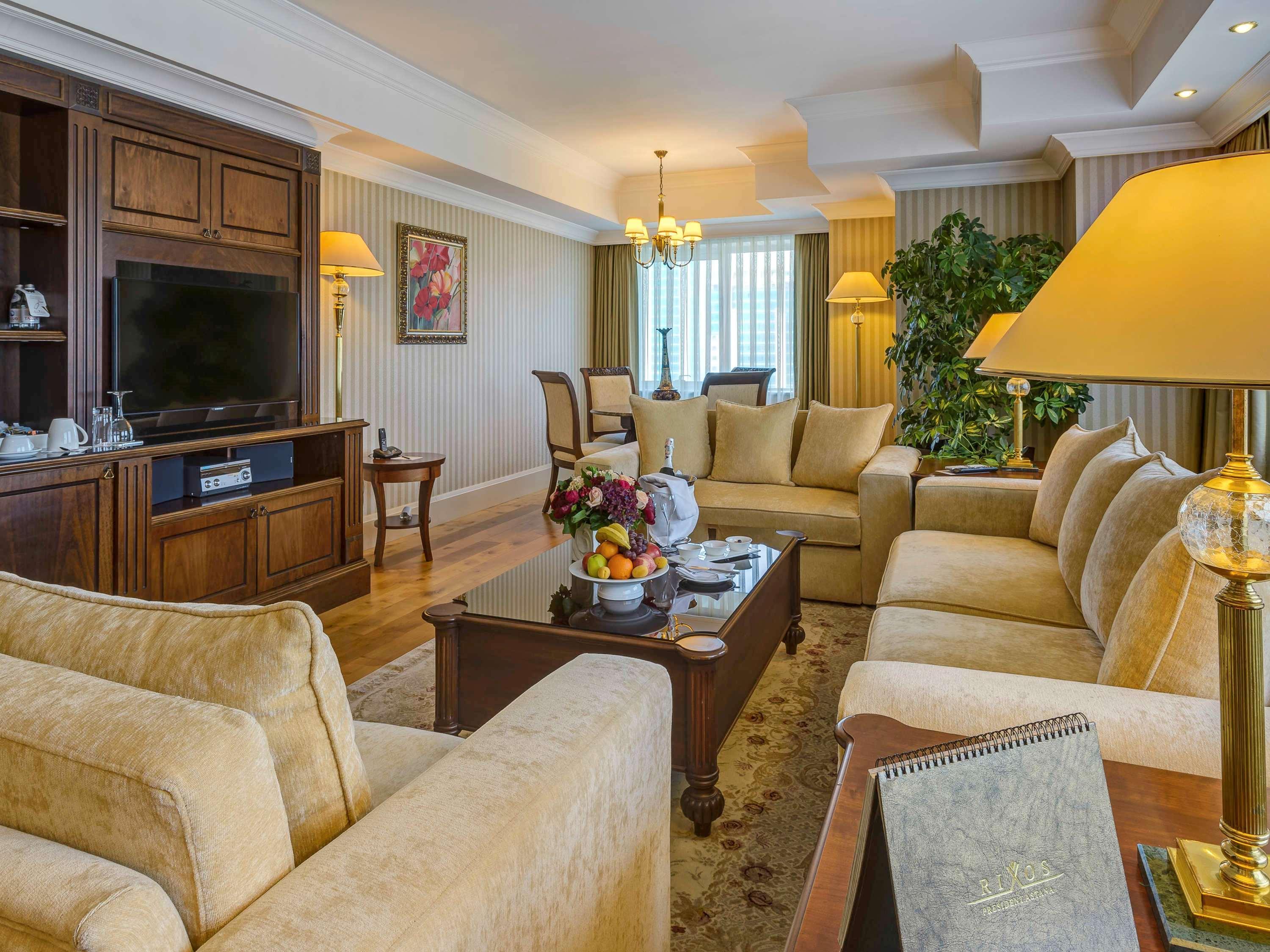 Rixos President Hotel Astana Eksteriør bilde