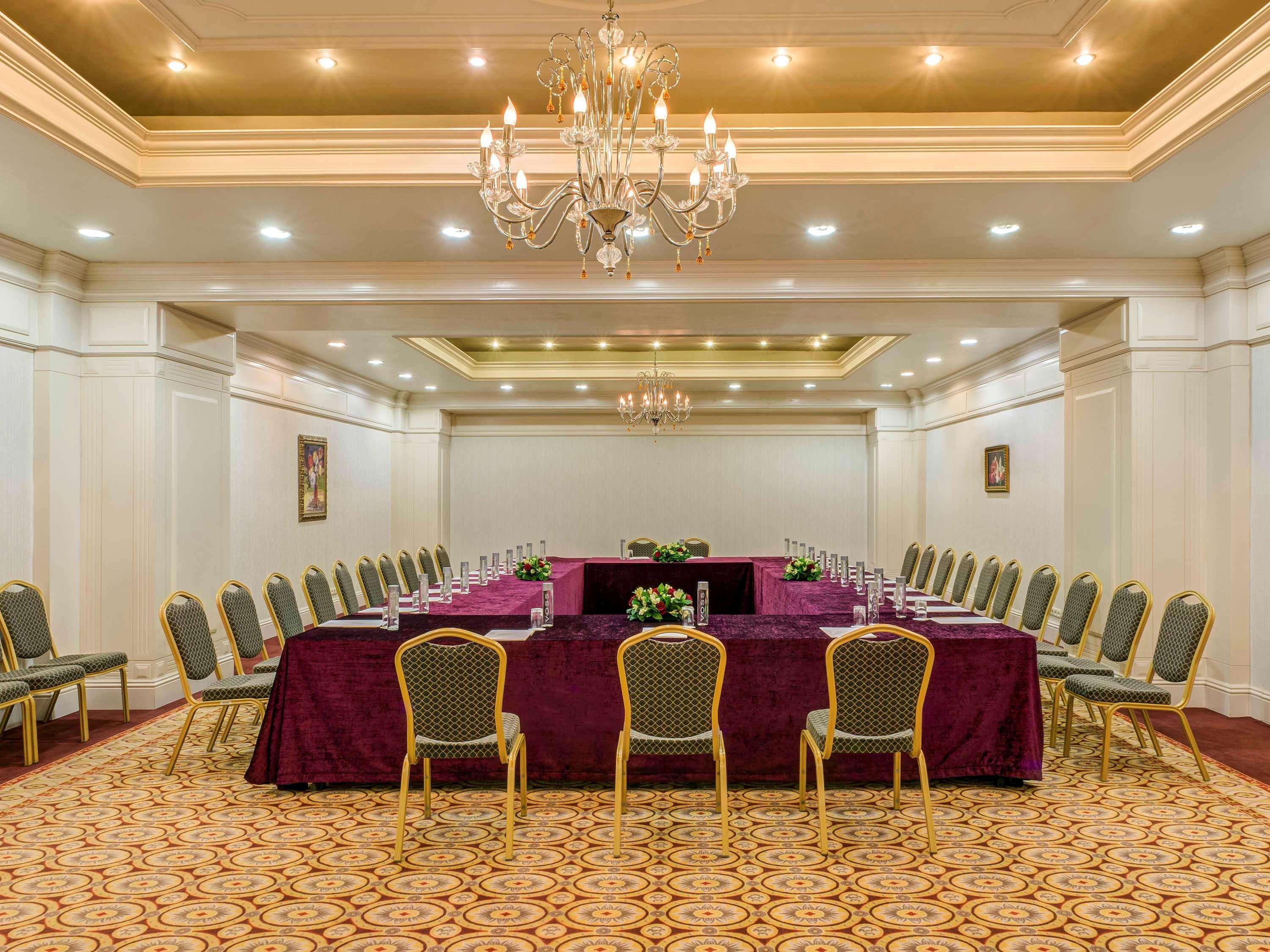 Rixos President Hotel Astana Eksteriør bilde