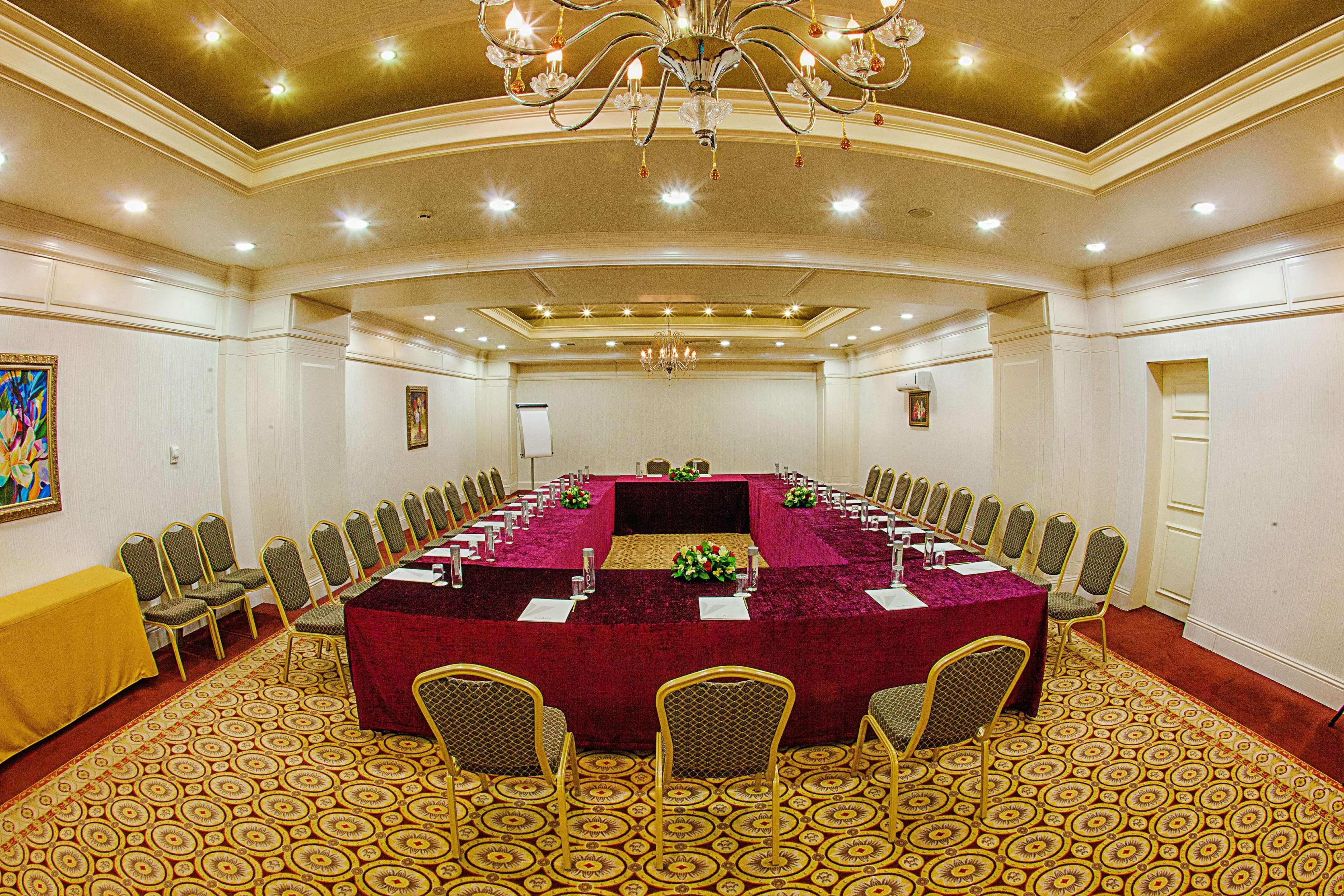 Rixos President Hotel Astana Eksteriør bilde