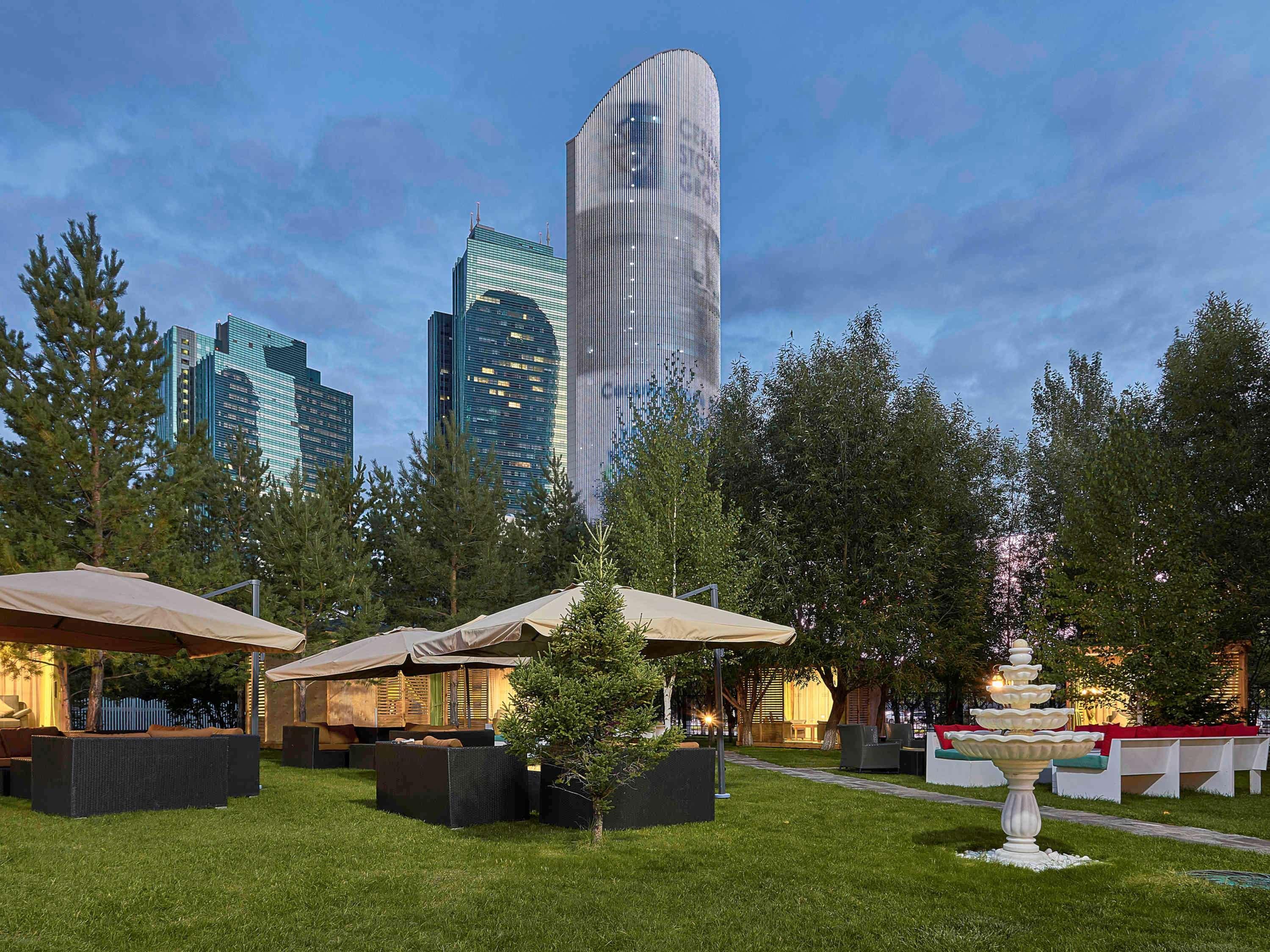 Rixos President Hotel Astana Eksteriør bilde