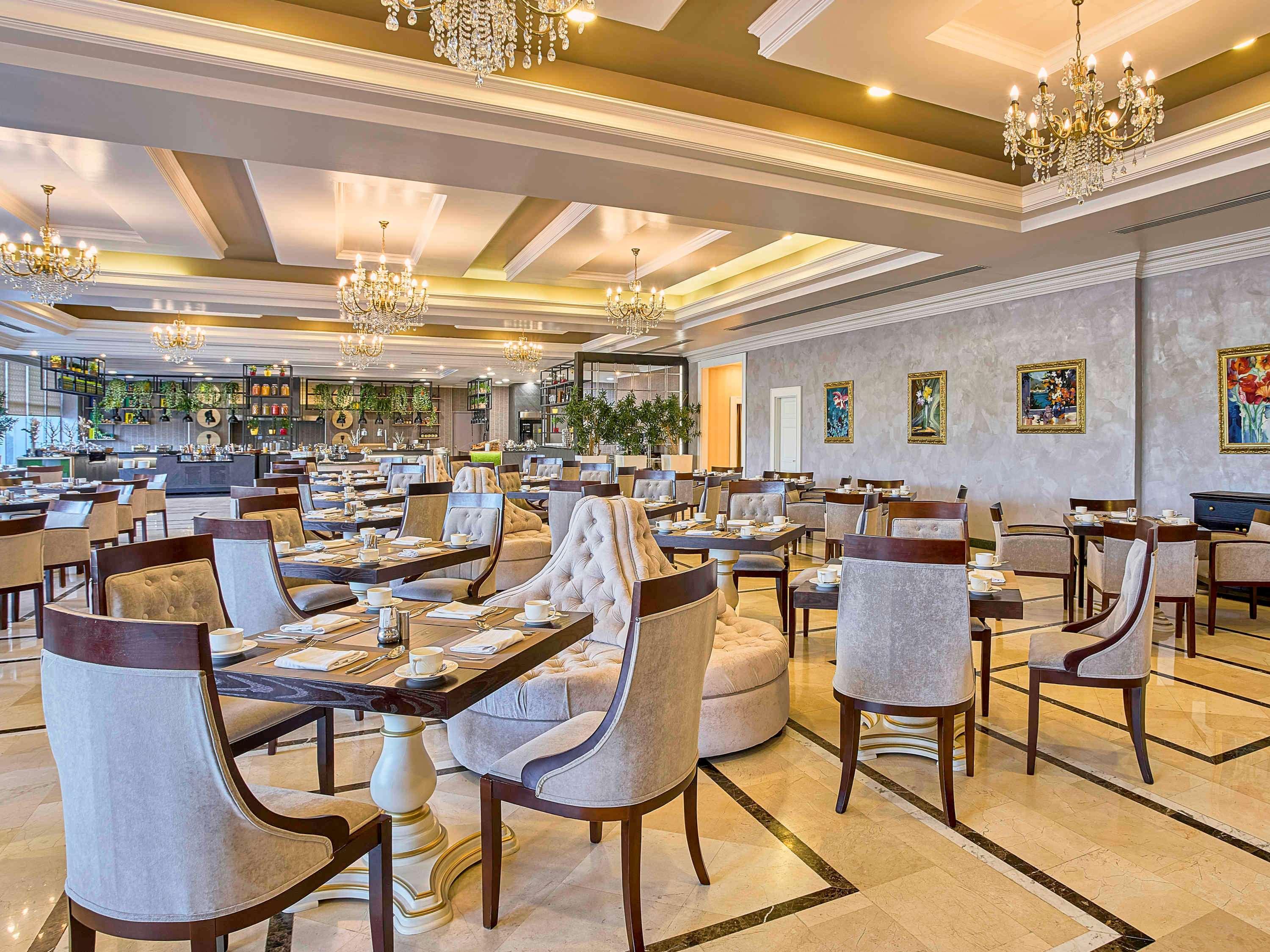 Rixos President Hotel Astana Eksteriør bilde