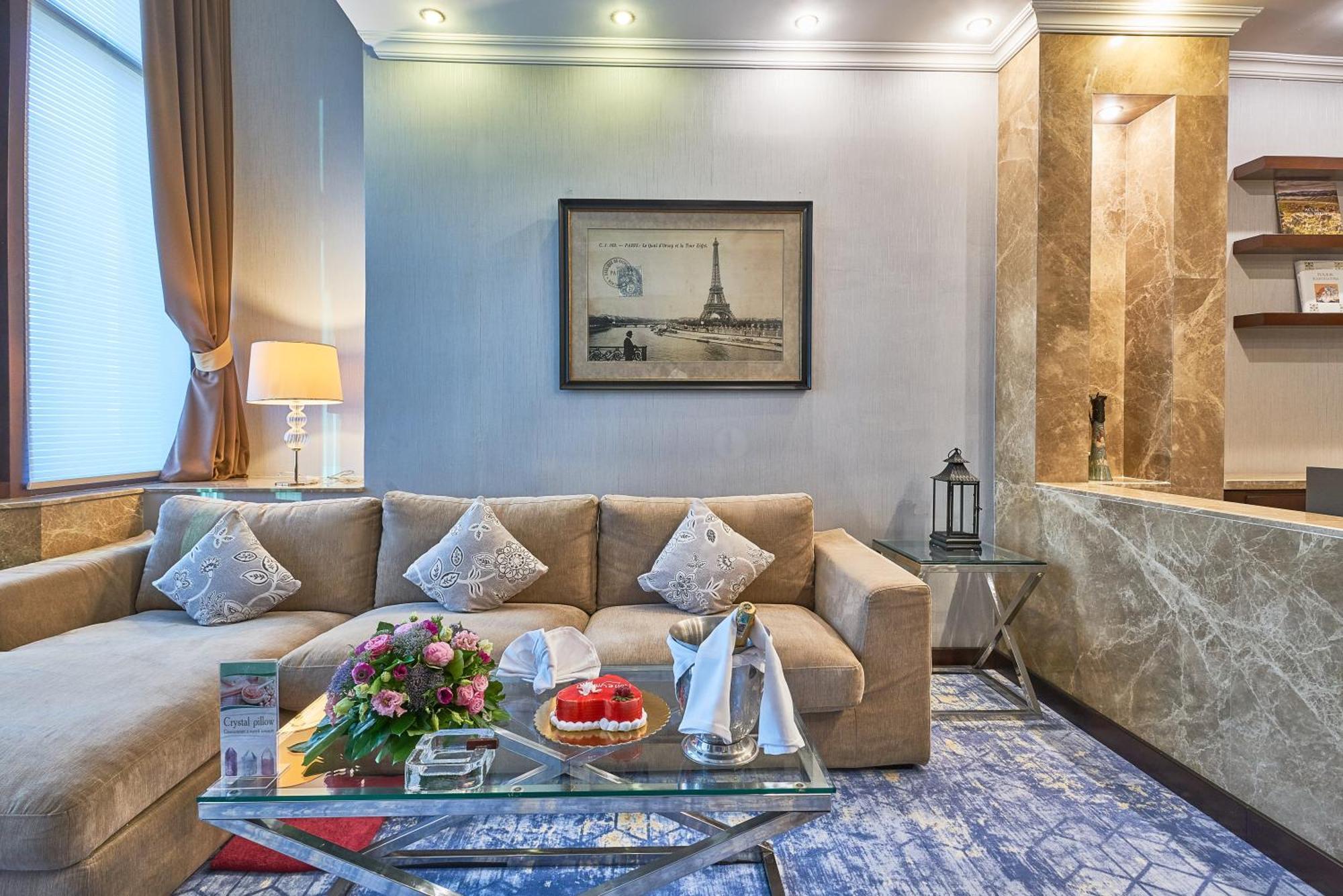 Rixos President Hotel Astana Eksteriør bilde