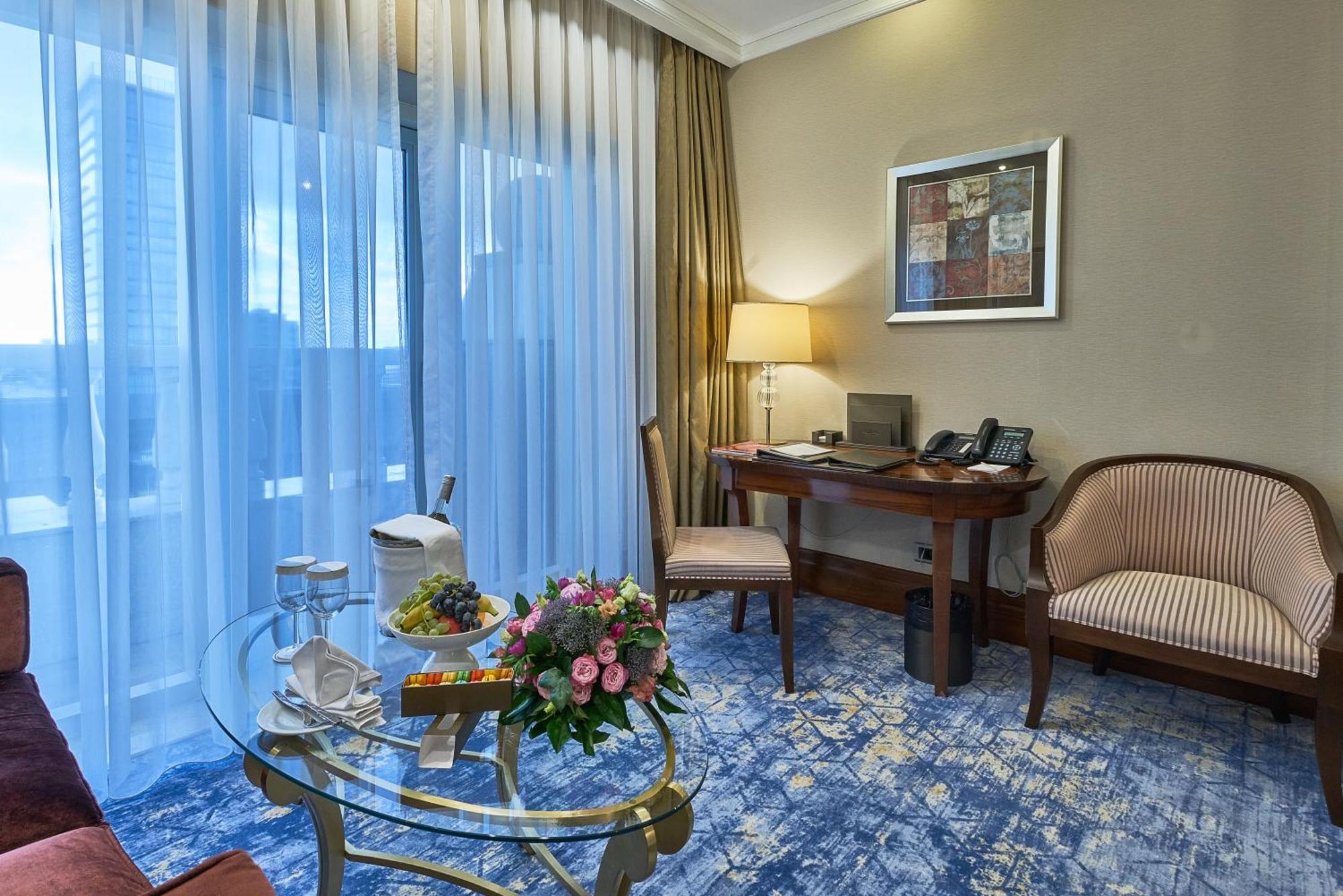 Rixos President Hotel Astana Eksteriør bilde
