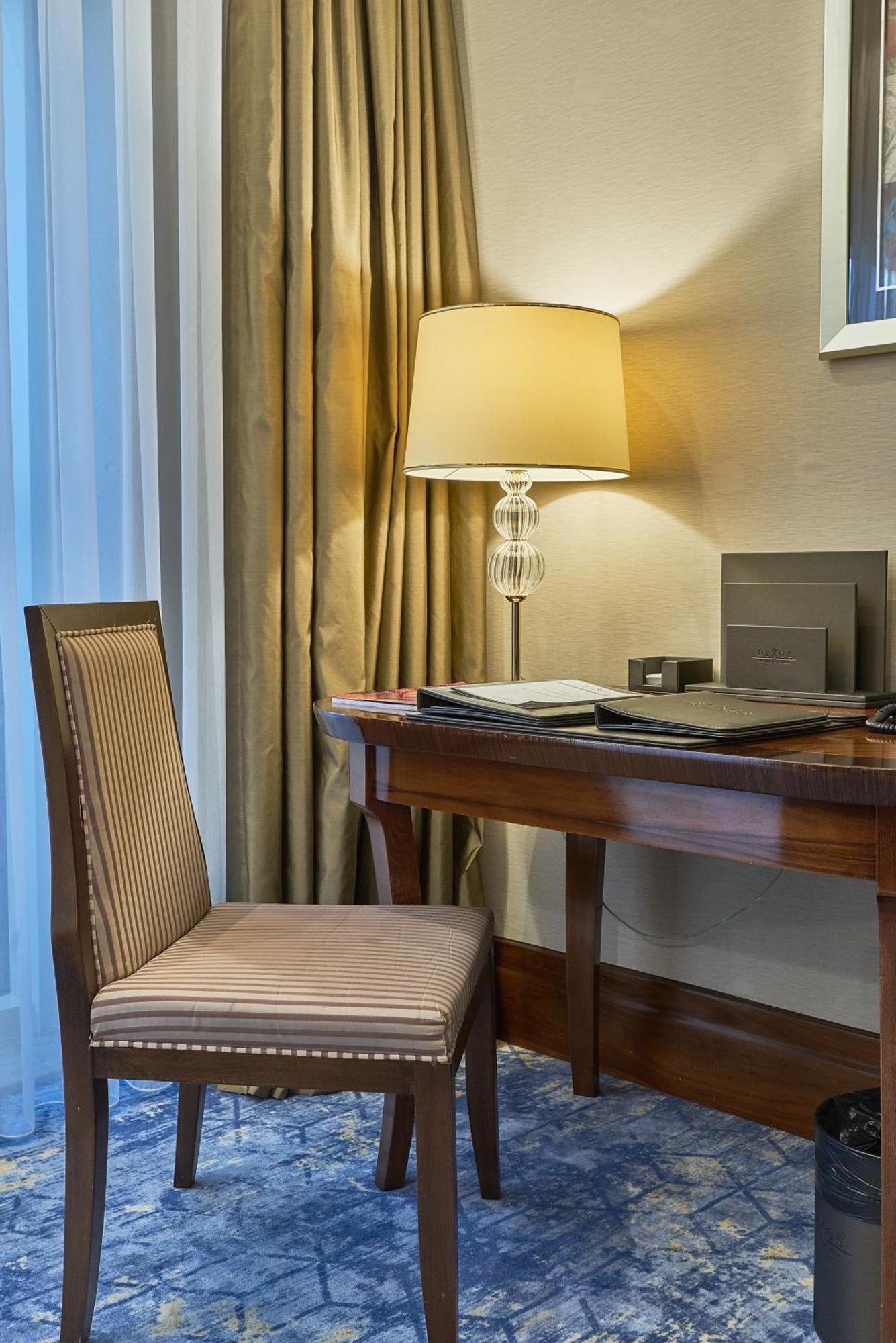 Rixos President Hotel Astana Eksteriør bilde